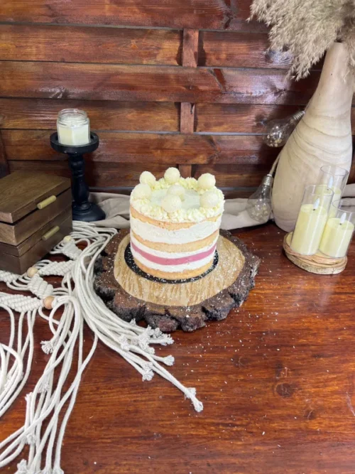 Tort Raffaello și Zmeură de la Something Sweet by Adelina Sontea - Blat fără gluten, cocos și zmeură